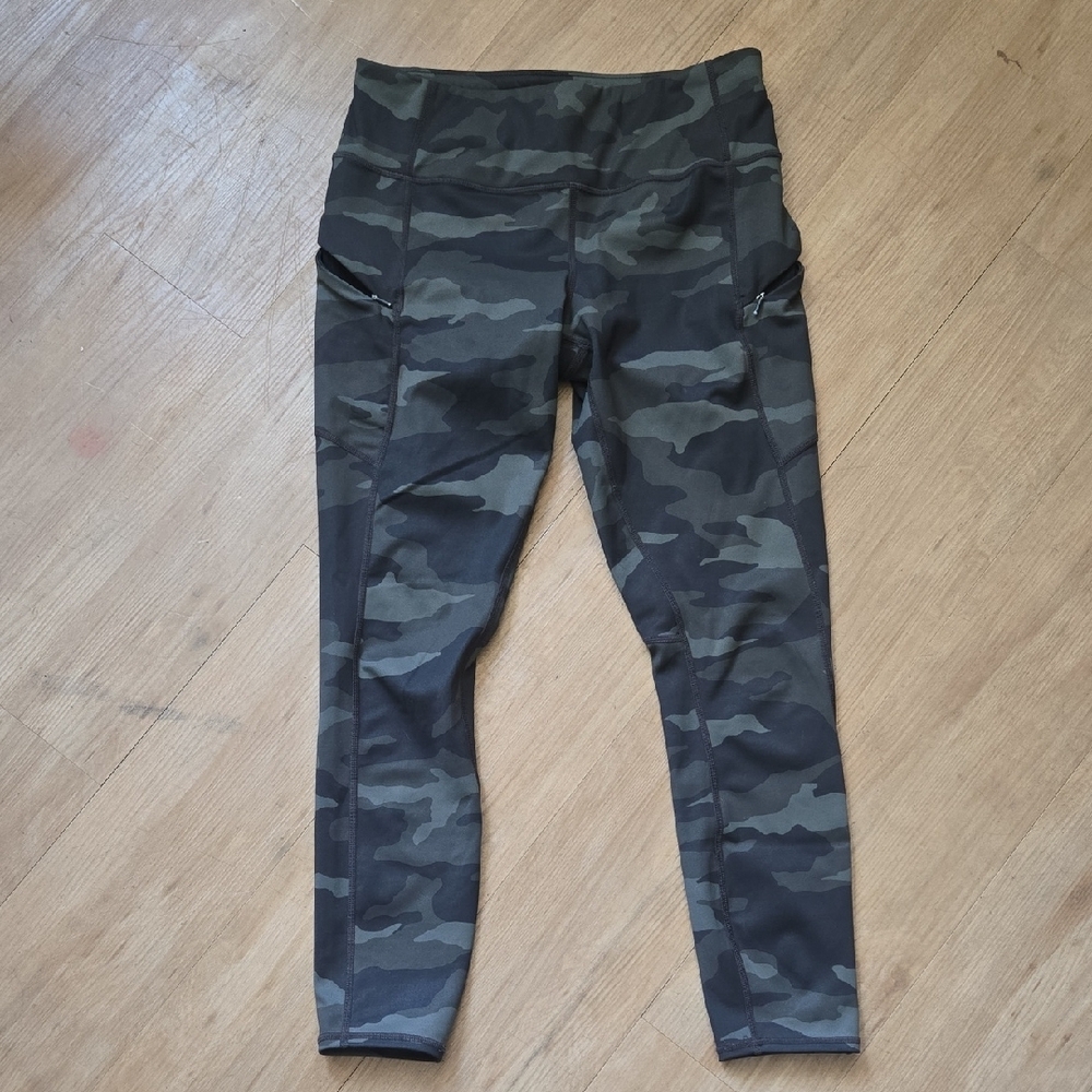 Athleta Olive Green & Black Camo Leggings